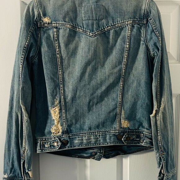 Abercrombie and Fitch Distressed Women's Denim Jacket Size M - Picture 2 of 5